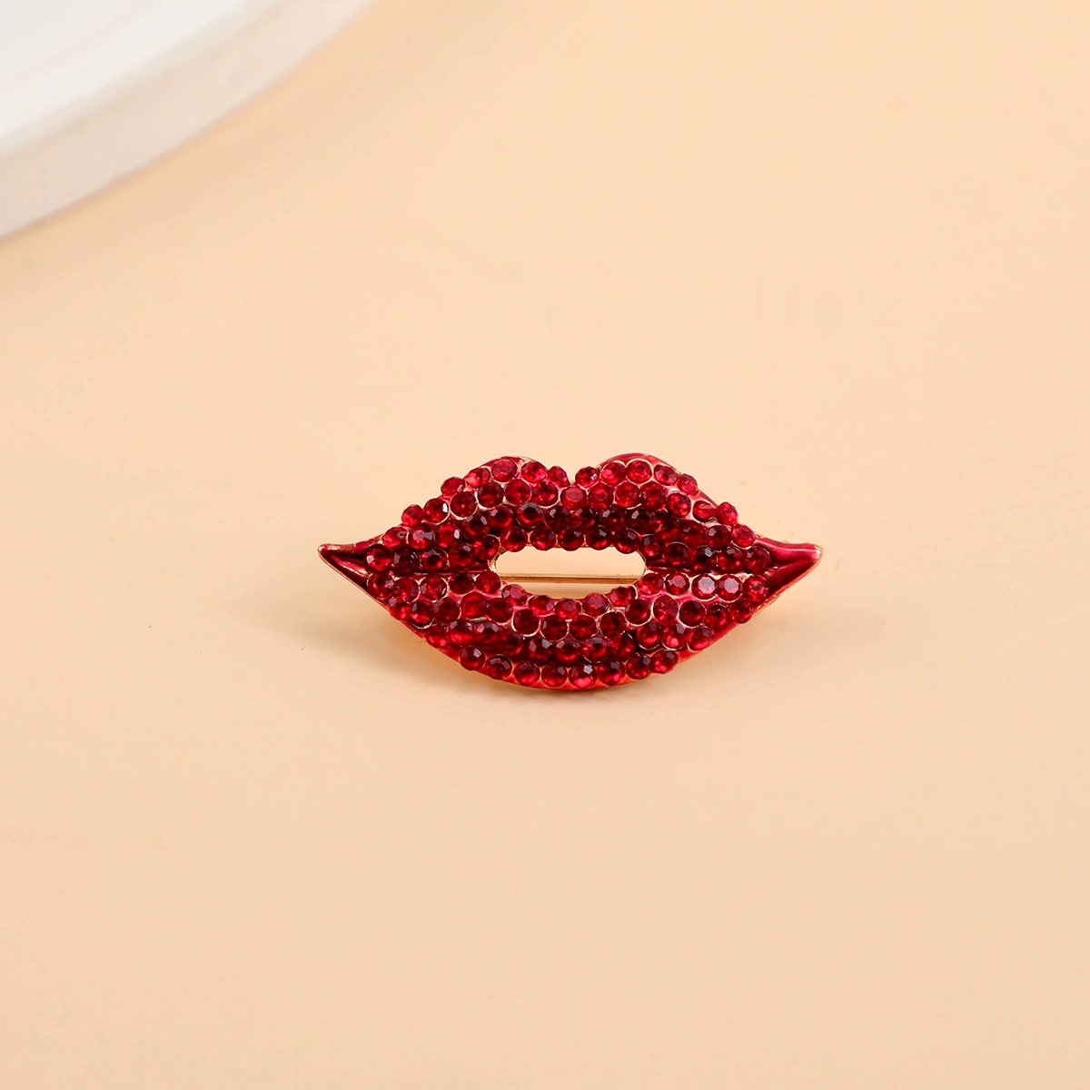 Full of Crystal Lips-shape Bro - Embroidery Lips review and price
